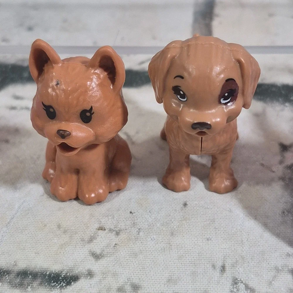 Barbie Pets Puppy Dog Lot Of 6 Figures With Bed Carrier Food Dish Bone Bottle